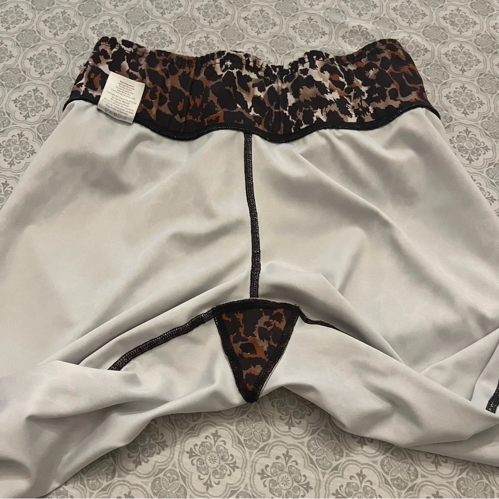 Veronica Beard Vilena Leggings Size M